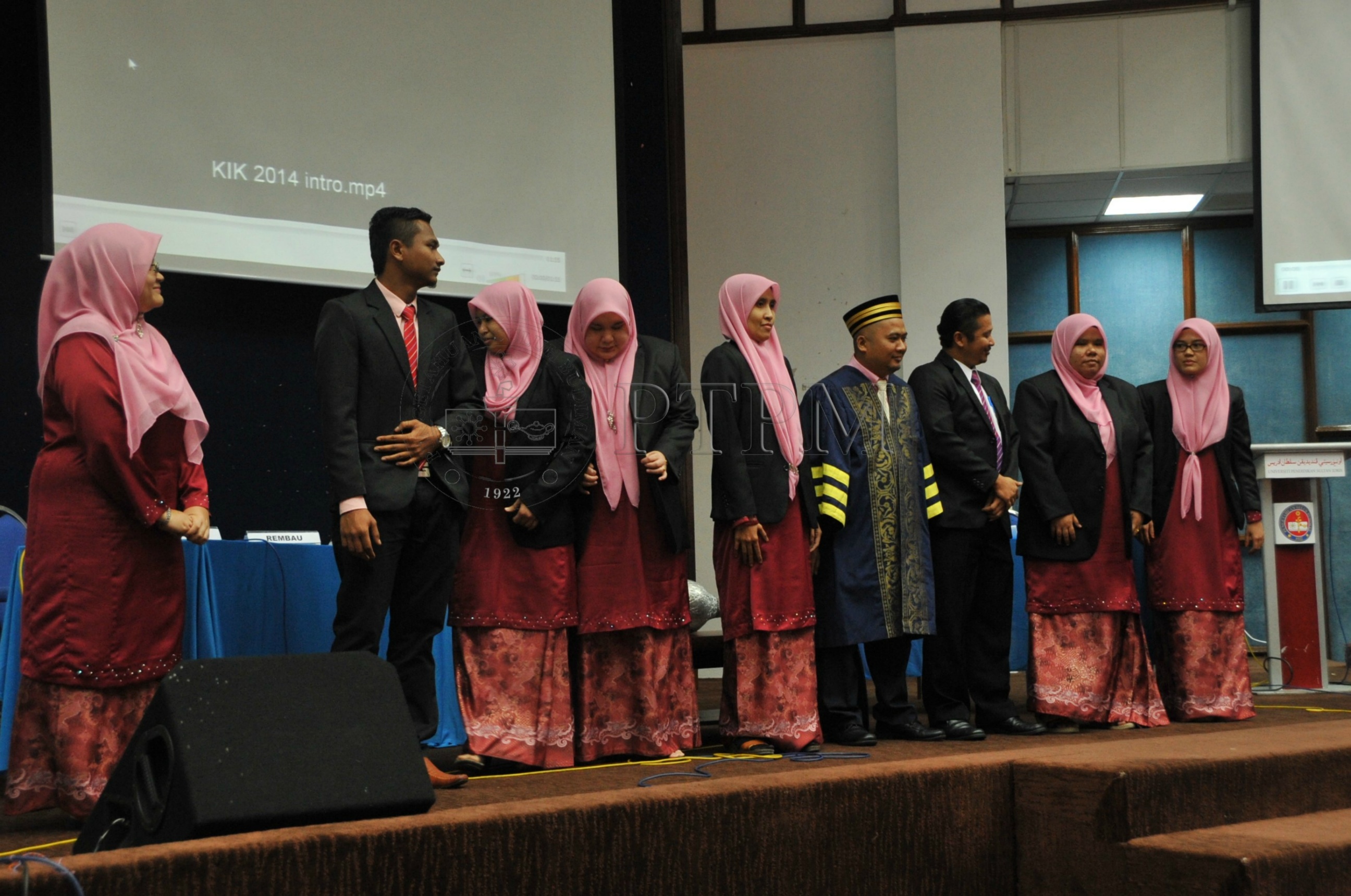 PRO 14 126 KIKPRO 2448